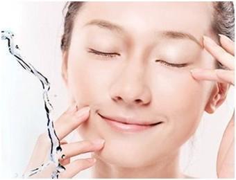 痘印消除小妙招，拒绝脸上有坑坑洼洼